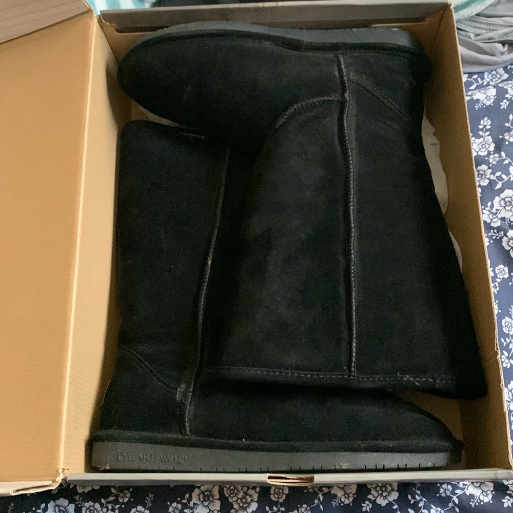 Black bear paw boots